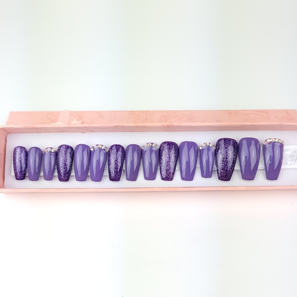 Custom Press-on Nails